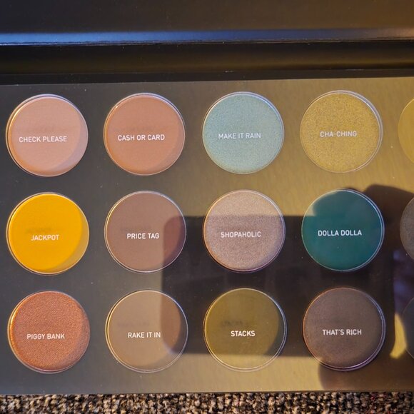 Morphe Artistry Makin Bank Eyeshadow Palette - Picture 3 of 4